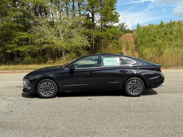 new 2025 Hyundai Sonata Hybrid car, priced at $35,265