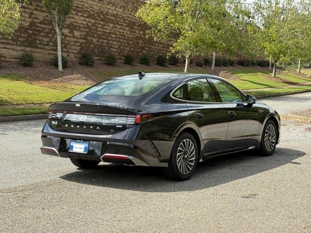 new 2025 Hyundai Sonata Hybrid car, priced at $35,265