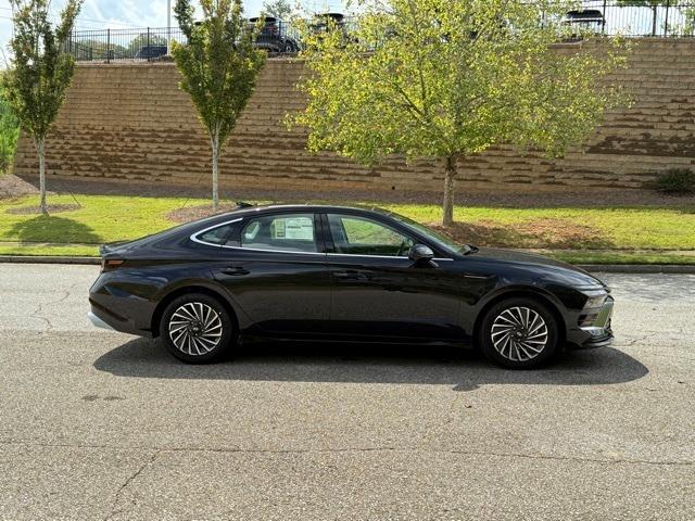 new 2025 Hyundai Sonata Hybrid car, priced at $35,265