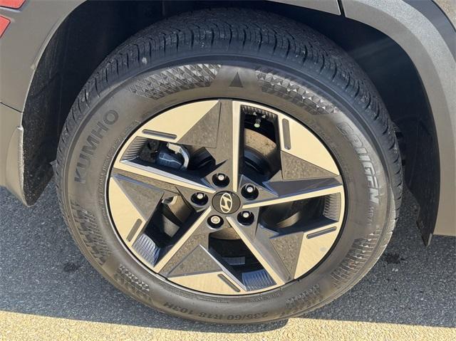 new 2025 Hyundai Tucson car, priced at $27,774