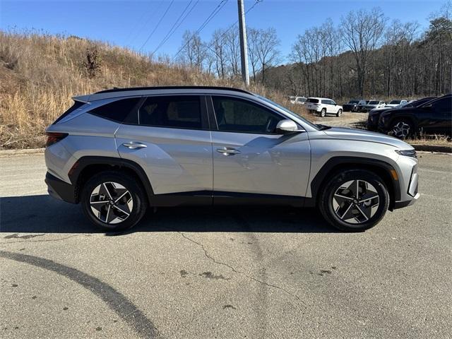 new 2025 Hyundai Tucson car, priced at $31,899