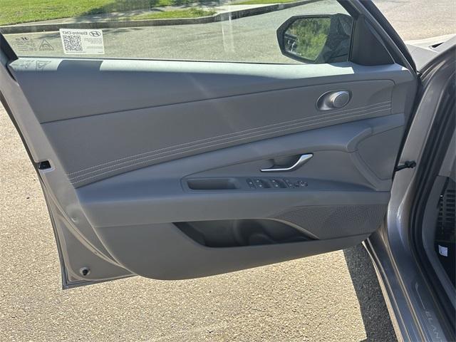 new 2025 Hyundai Elantra car, priced at $21,659