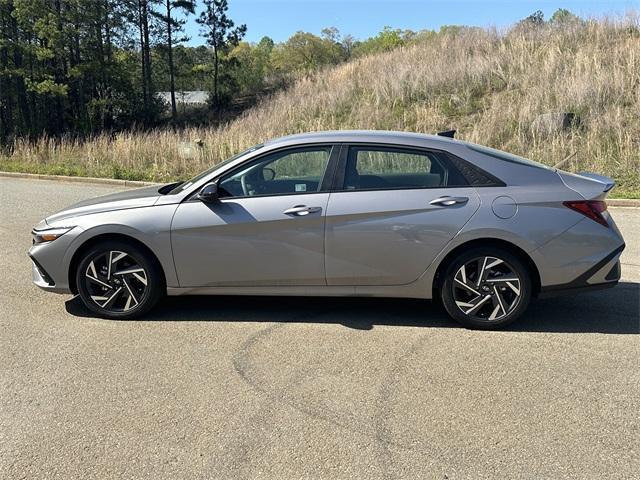 new 2025 Hyundai Elantra car, priced at $21,659