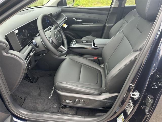 new 2025 Hyundai TUCSON Hybrid car, priced at $36,879
