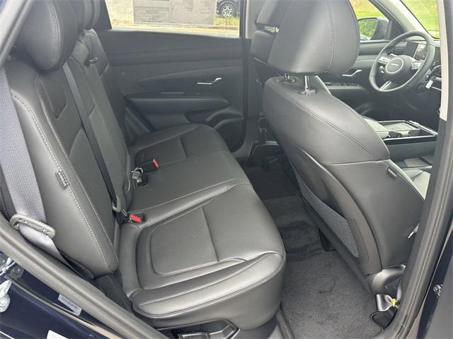 new 2025 Hyundai TUCSON Hybrid car, priced at $36,879