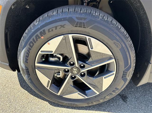 new 2025 Hyundai TUCSON Hybrid car, priced at $34,925