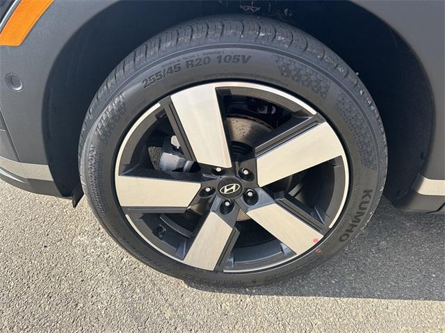new 2025 Hyundai SANTA FE HEV car, priced at $46,825