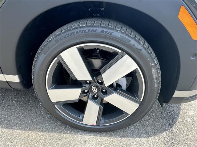 new 2025 Hyundai SANTA FE HEV car, priced at $48,865