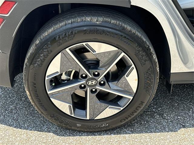 new 2025 Hyundai Tucson car, priced at $31,433
