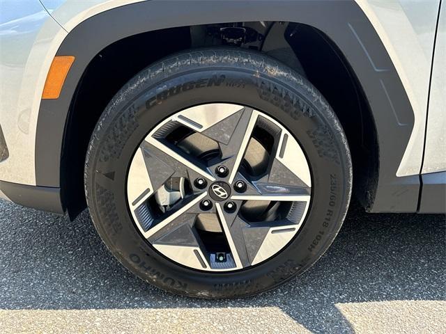 new 2025 Hyundai Tucson car, priced at $31,433
