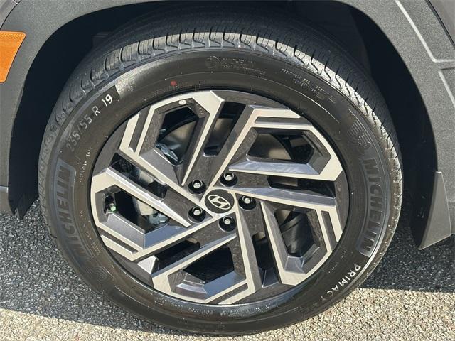 new 2025 Hyundai TUCSON Hybrid car, priced at $39,592