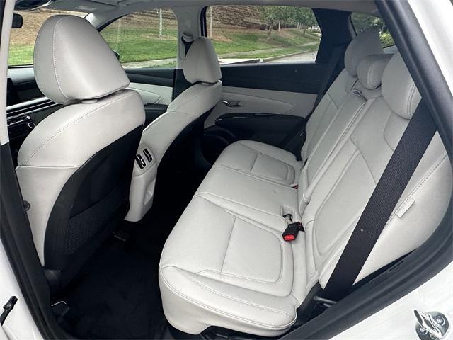 new 2025 Hyundai TUCSON Hybrid car, priced at $42,955