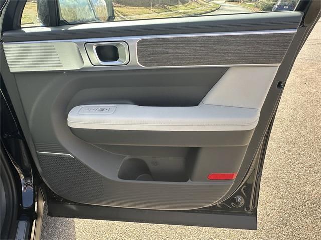 new 2025 Hyundai SANTA FE HEV car, priced at $45,640