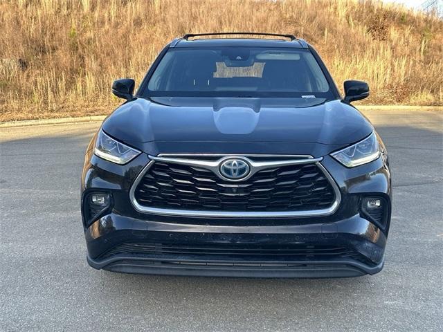 used 2021 Toyota Highlander Hybrid car, priced at $35,814