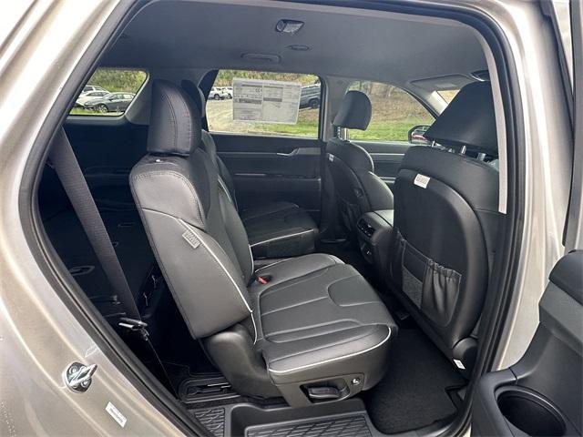 new 2025 Hyundai Palisade car, priced at $37,198