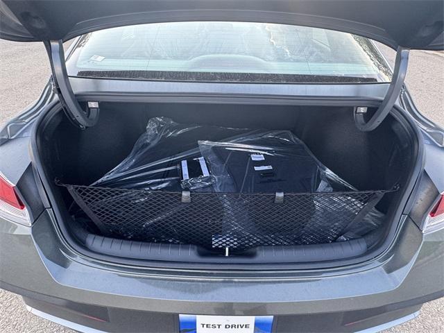 new 2025 Hyundai Elantra car, priced at $21,759