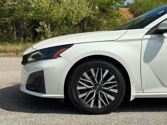 used 2023 Nissan Altima car, priced at $22,325