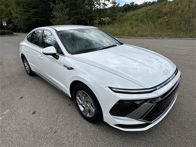 new 2025 Hyundai Sonata car, priced at $25,091