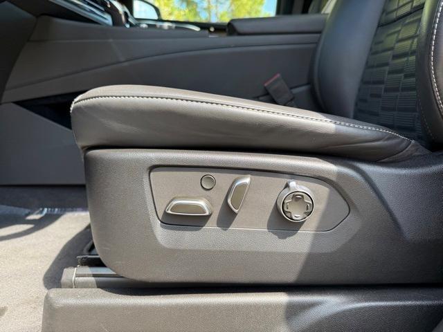 used 2023 Cadillac Escalade ESV car, priced at $72,525