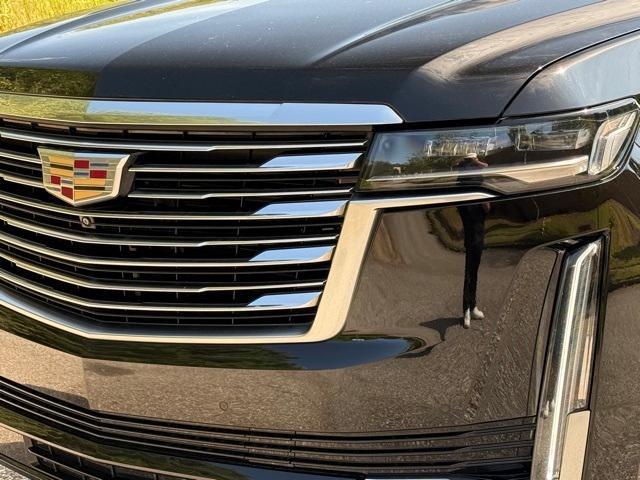 used 2023 Cadillac Escalade ESV car, priced at $72,525