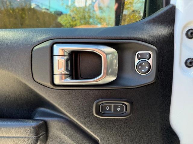 used 2021 Jeep Gladiator car, priced at $30,900