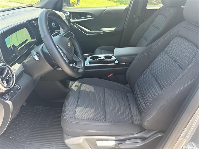 used 2025 Chevrolet Equinox car, priced at $26,593