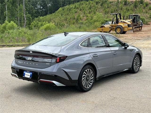 new 2024 Hyundai Sonata Hybrid car, priced at $26,541