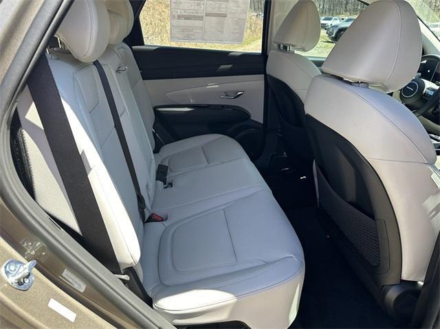 new 2025 Hyundai TUCSON Hybrid car, priced at $38,822