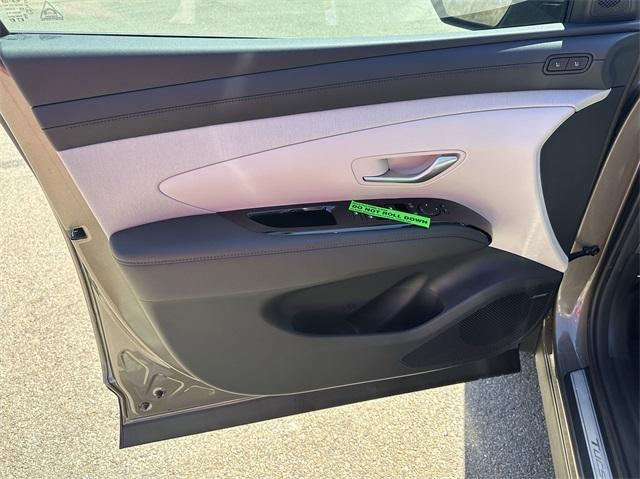 new 2025 Hyundai TUCSON Hybrid car, priced at $38,822