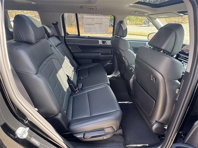 new 2025 Hyundai SANTA FE HEV car, priced at $40,938
