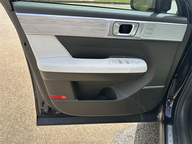 used 2024 Hyundai Santa Fe car, priced at $38,291