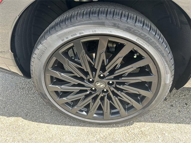 used 2024 Hyundai Santa Fe car, priced at $38,291