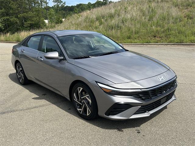 new 2025 Hyundai Elantra car, priced at $25,888