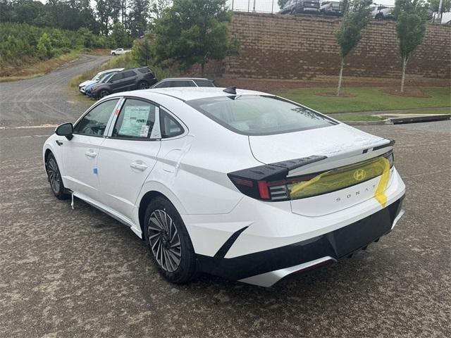 new 2025 Hyundai Sonata Hybrid car, priced at $31,855
