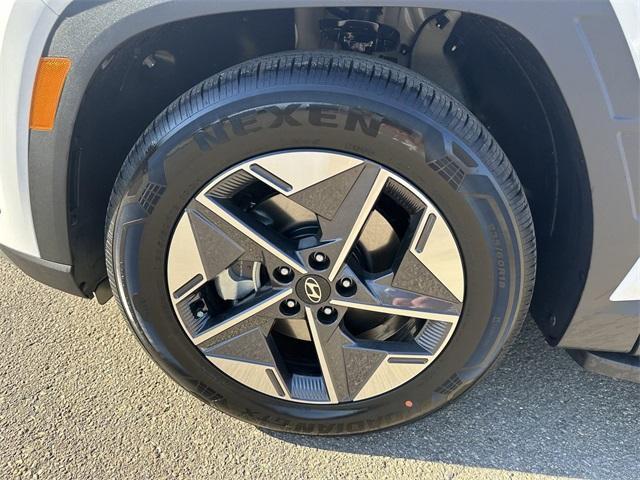 new 2025 Hyundai Tucson car, priced at $32,318