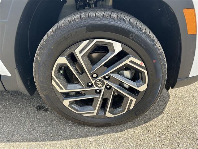 new 2025 Hyundai Tucson car, priced at $40,947