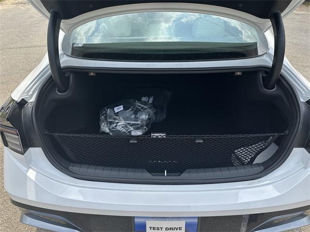 new 2025 Hyundai Sonata Hybrid car, priced at $31,877