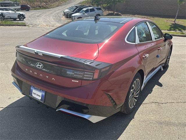 new 2025 Hyundai Sonata Hybrid car, priced at $35,964