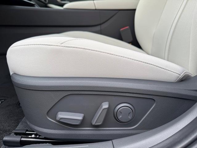 new 2025 Hyundai Sonata Hybrid car, priced at $28,922