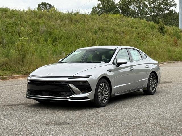 new 2025 Hyundai Sonata Hybrid car, priced at $29,422