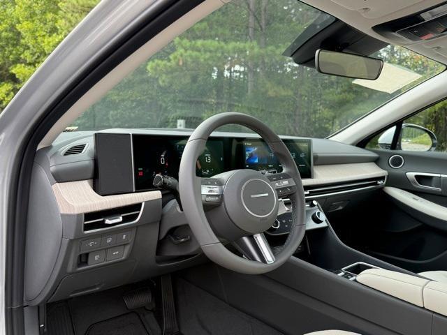 new 2025 Hyundai Sonata Hybrid car, priced at $28,922