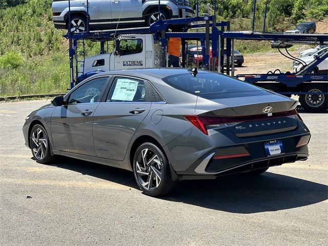 new 2024 Hyundai Elantra car, priced at $21,534