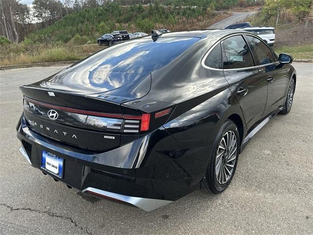 new 2025 Hyundai Sonata Hybrid car, priced at $37,197