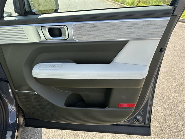 new 2025 Hyundai Santa Fe car, priced at $49,280