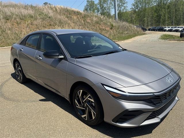 new 2025 Hyundai Elantra car, priced at $21,759