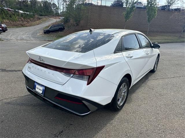 new 2025 Hyundai Elantra car, priced at $20,910