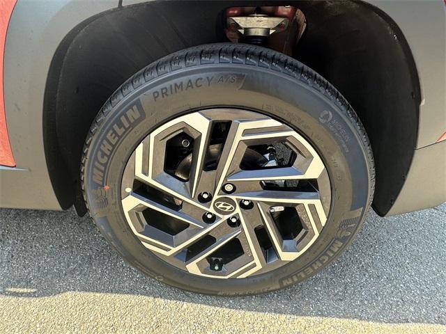 new 2025 Hyundai TUCSON Hybrid car, priced at $40,301