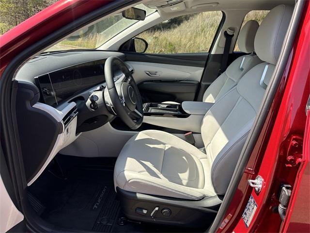 new 2025 Hyundai TUCSON Hybrid car, priced at $40,301