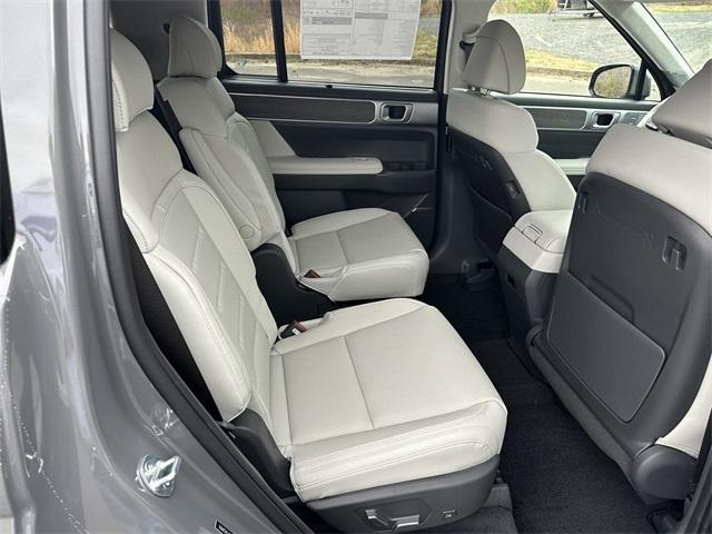new 2025 Hyundai Santa Fe car, priced at $42,652