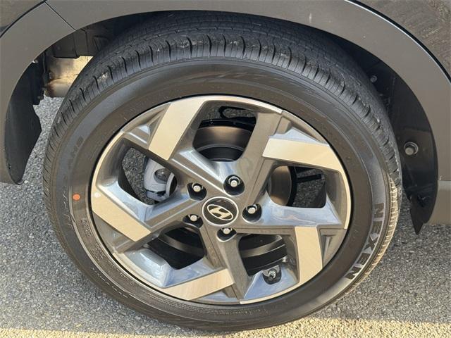 new 2025 Hyundai Venue car, priced at $21,171